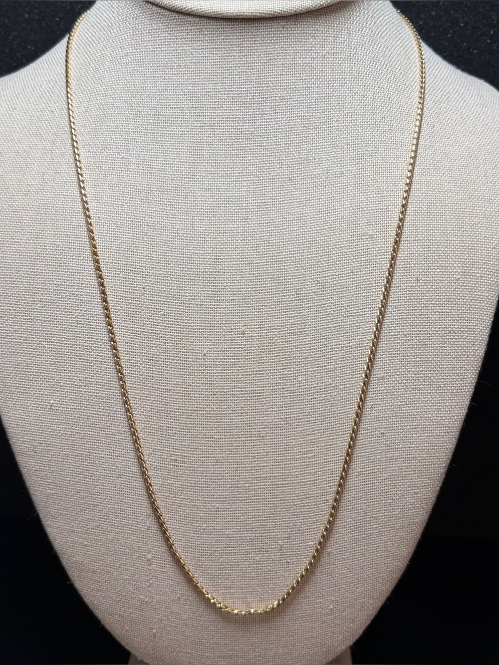 Delicate Gold Tone Twisted Chain Necklace